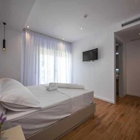 Hesperus Hotel Vlore Exterior photo